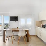 1 Bedroom Cozy In アパート イェゼラ